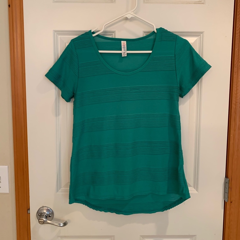 LuLaRoe XS Classic T